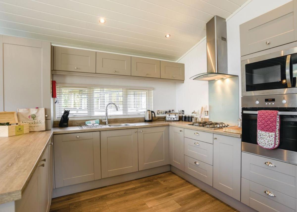Woodside Coastal Retreat Hotel Fishbourne  Eksteriør billede