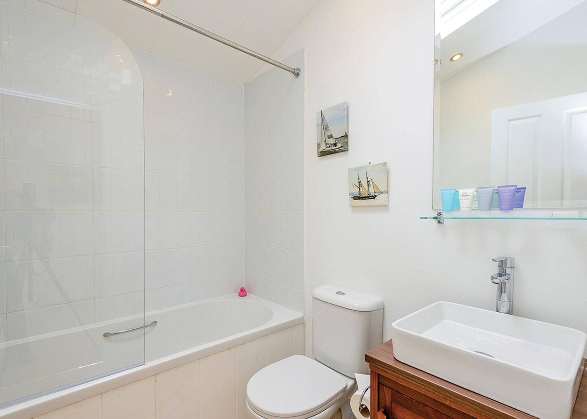 Woodside Coastal Retreat Hotel Fishbourne  Værelse billede